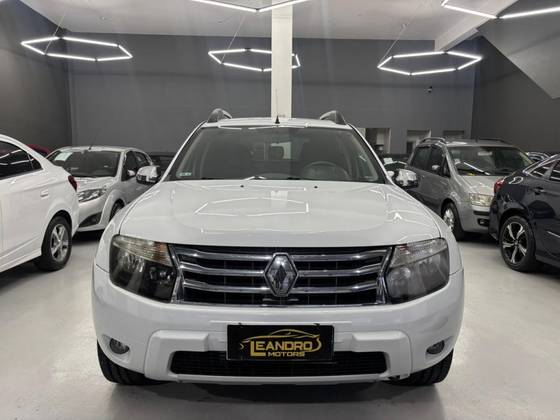 RENAULT DUSTER 2.0 DYNAMIQUE 4X2 16V FLEX 4P AUTOMÁTICO